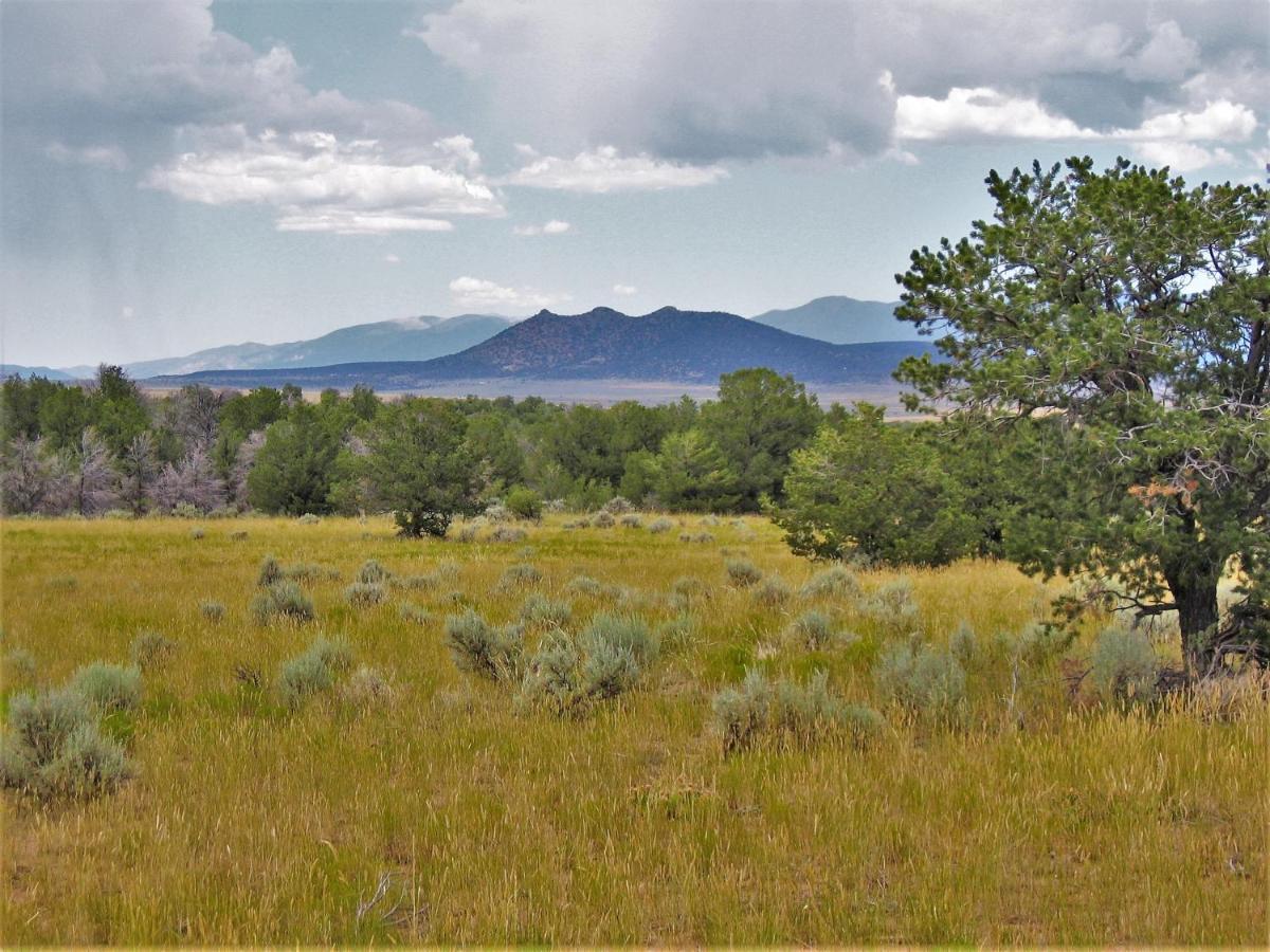 Apache Village 5, Queen Bed, Midtown, Sleeps 2 Ruidoso Exterior photo